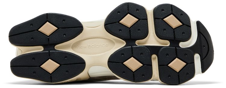 New Balance 9060 Oatmeal