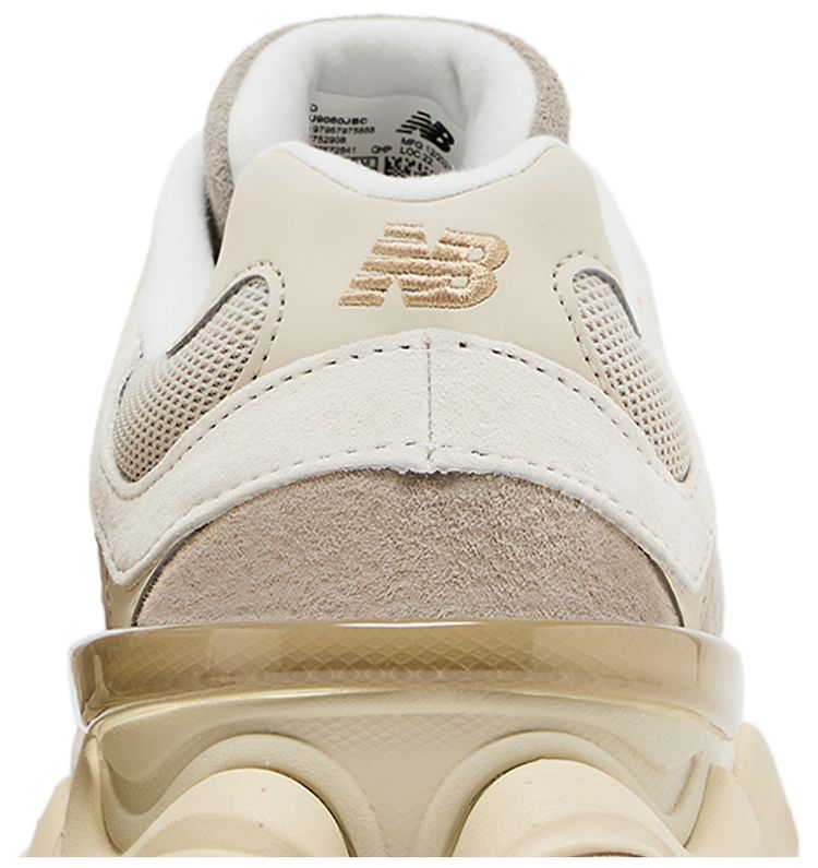 New Balance 9060 Oatmeal