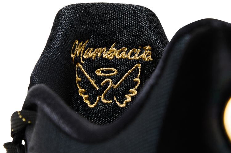 Kobe 9 EM Protro Mambacita