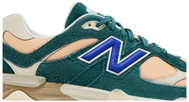 New Balance 9060 New Spruce Peach Blossom