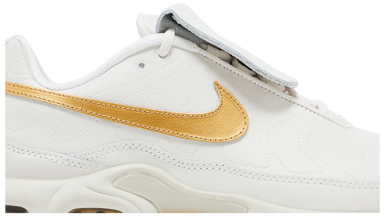 Nike Air Max Plus Tiempo Phantom Metallic Gold