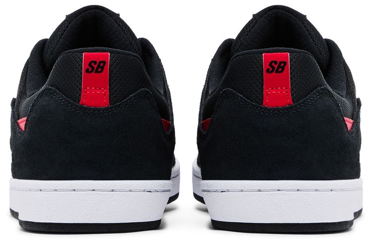 Nike Alleyoop SB Bred