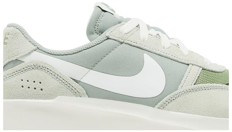Nike Waffle Debut Jade Horizon