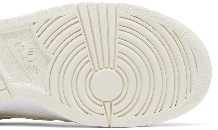 Nike Dunk Low SE GS Sail Croc