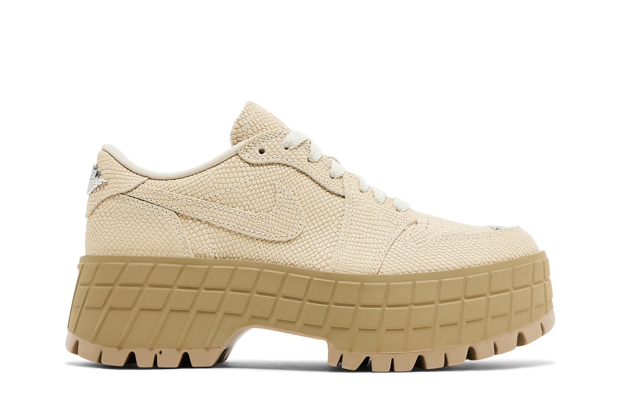 Buy Wmns Air Jordan 1 Low Brooklyn 'Rattan' - HF3184 200 | GOAT CA