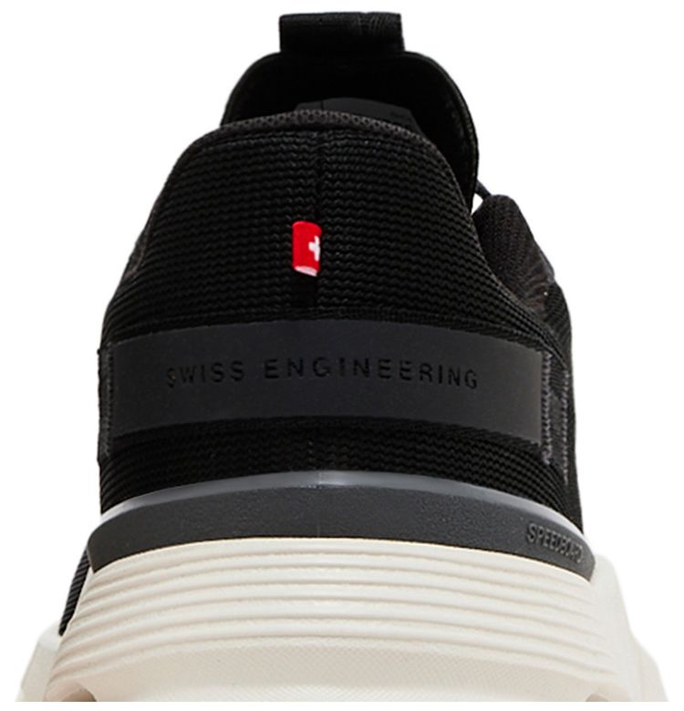 ON Wmns Cloudnova Form 2 Black Ivory