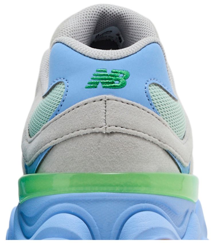 New Balance 9060 Big Kid Raincloud Electric Sky