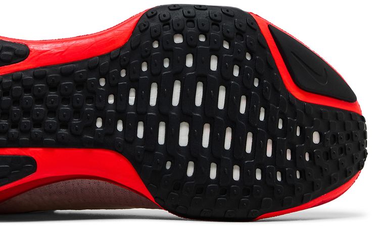 ZoomX Invincible Run Flyknit 3 Phantom Bright Crimson