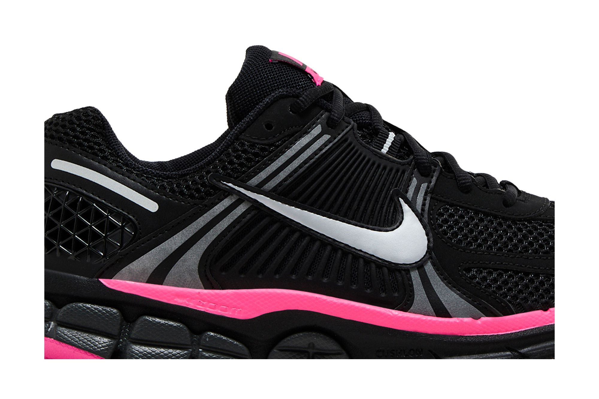 ◆正規品◆NIKE ZOOM VOMERO 5 BLACK PINK BLAST◆関税込◆人気 The Nike Zoom Vomero 5 Black Pink Blast Releases Summer 2025