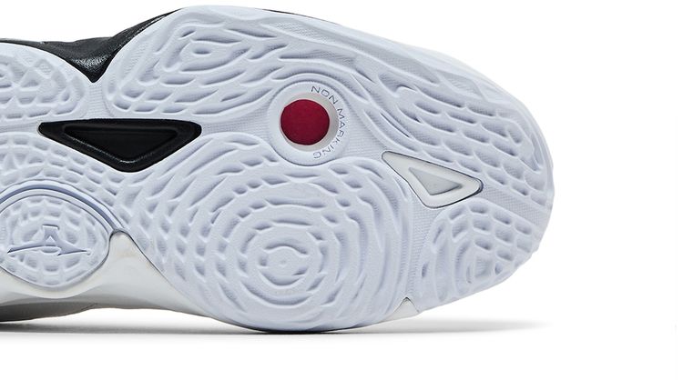 Mizuno Wave Momentum 3 Mid White Black