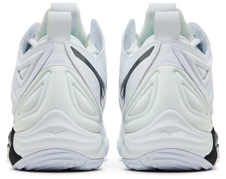 Mizuno Wave Momentum 3 Mid White Black