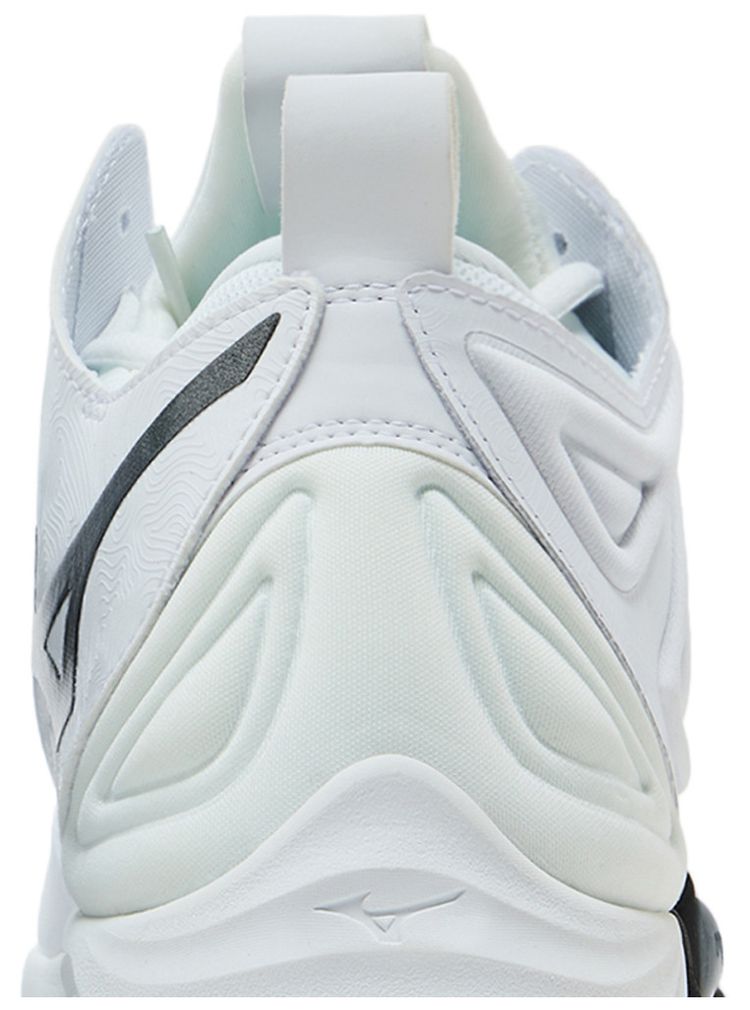 Mizuno Wave Momentum 3 Mid White Black
