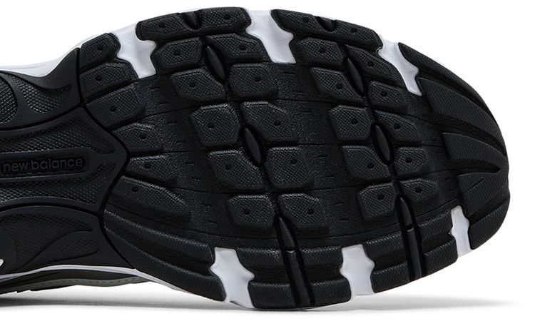 New Balance 740 Pearl Grey