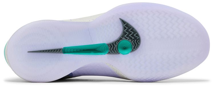 Titan x Nike Wmns Sabrina 2 Make Space