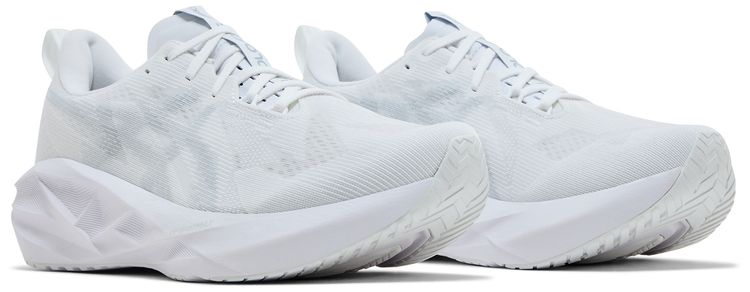 Asics Novablast 5 White Piedmont Grey