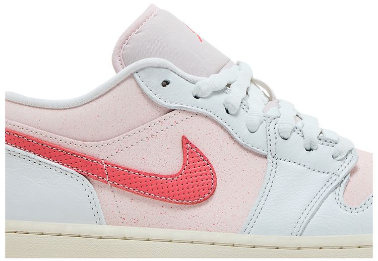 Wmns Air Jordan 1 Low SE Strawberry Milkshake
