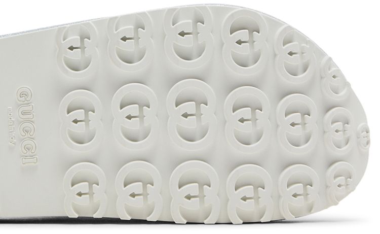 Gucci Wmns Slide Sandal Interlocking G   Silver