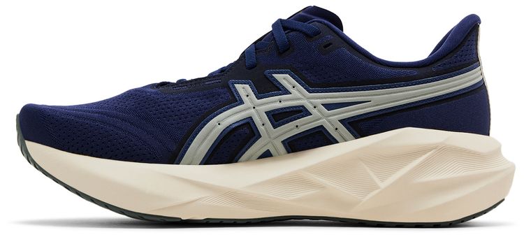 Asics Novablast 5 Track Club