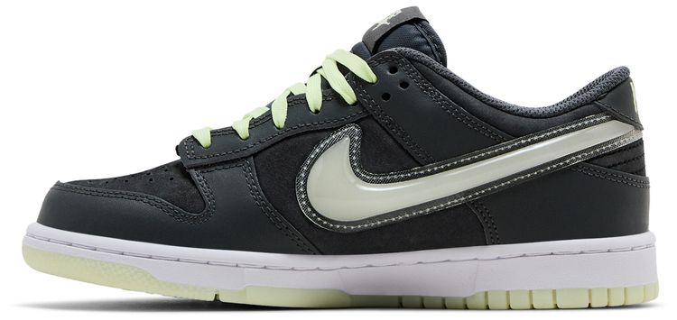Nike Dunk Low GS Halloween   Glow In The Dark
