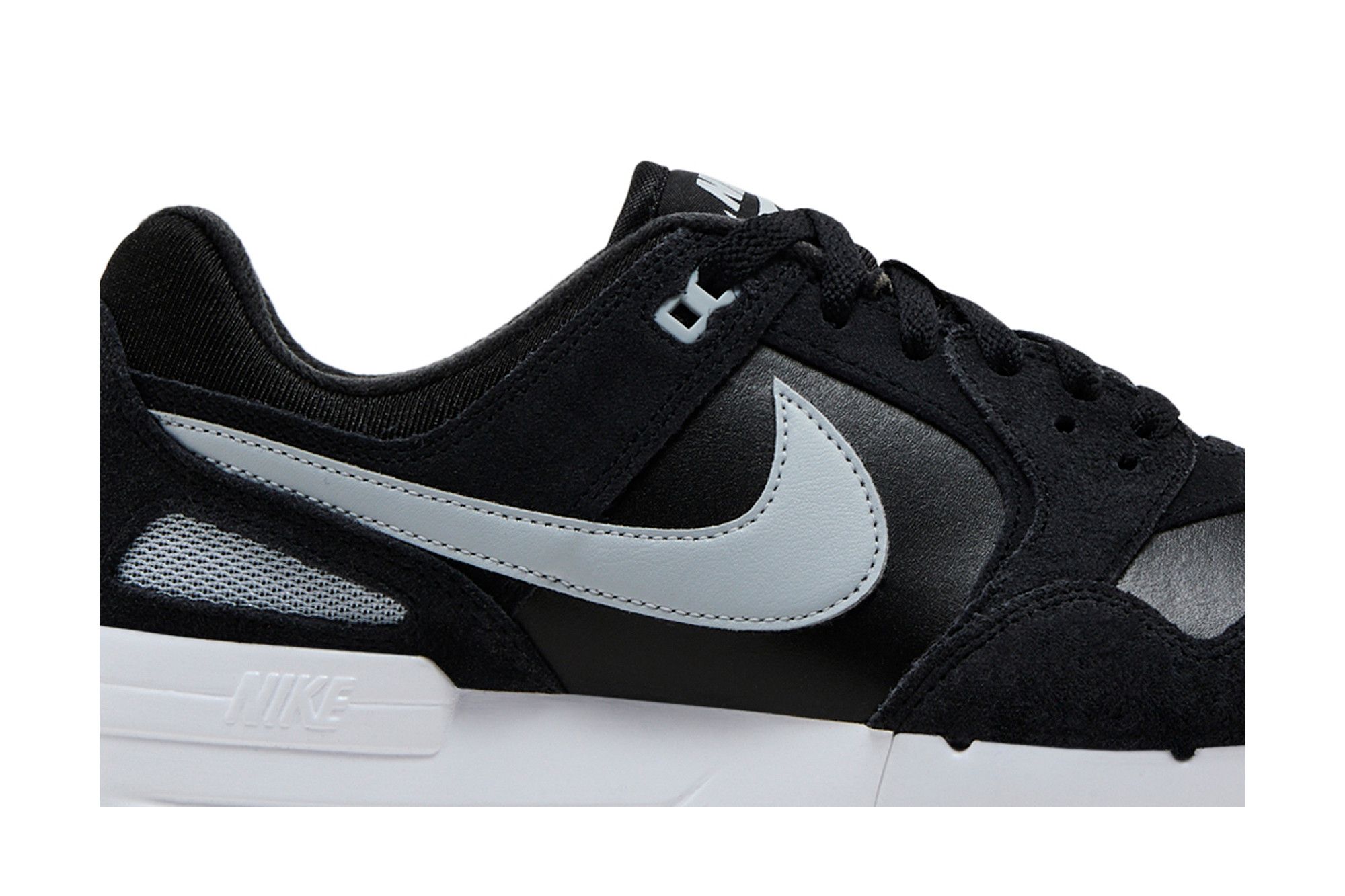 black nike pegasus 89