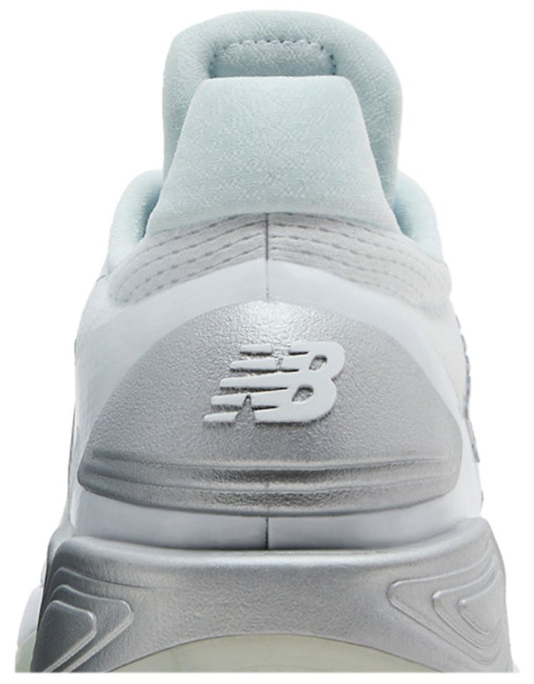 New Balance Two WXY V5 White Silver Metallic