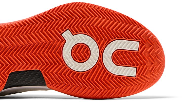 ON The Roger Pro Clay Undyed White Lily