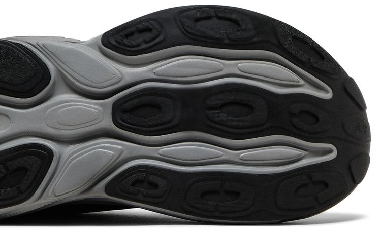 New Balance Fresh Foam X More v5 2E Wide Black Silver Metallic