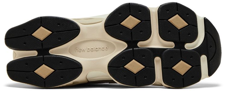 New Balance 9060 Big Kid Linen Timberwolf