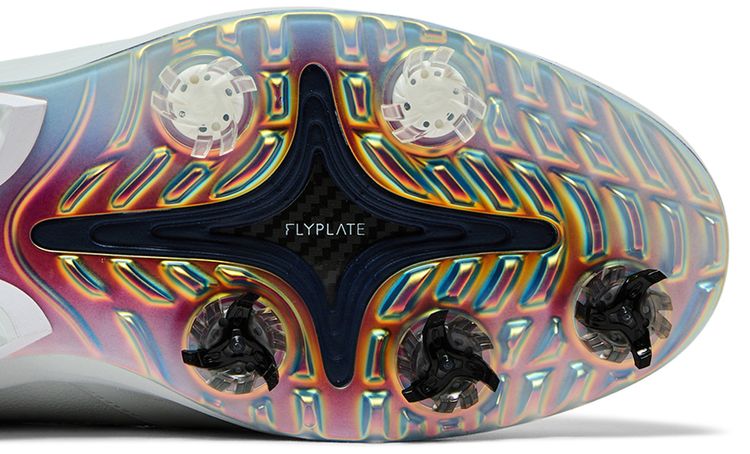 Nike Air Zoom Victory Tour 4 Wide Iridescent Pack