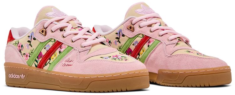 Unheardof x Rivalry Low Grandmas Couch   Mothers Day