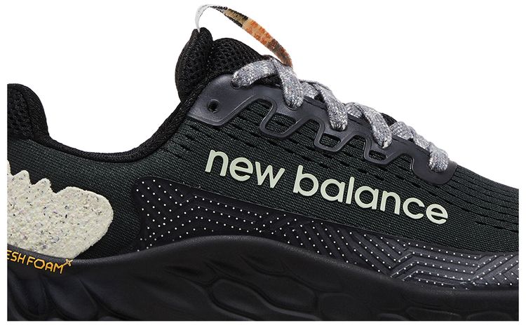 New Balance Wmns Fresh Foam X More Trail v3 Wide Blacktop Daydream