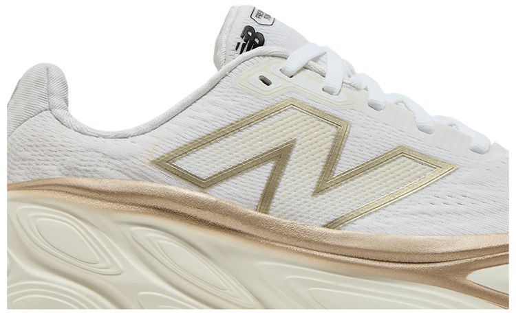 New Balance Wmns Fresh Foam X More v5 Sea Salt Light Gold Metallic
