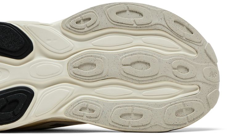 New Balance Wmns Fresh Foam X More v5 Sea Salt Light Gold Metallic