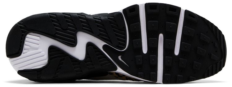 Wmns Air Max Excee Leopard