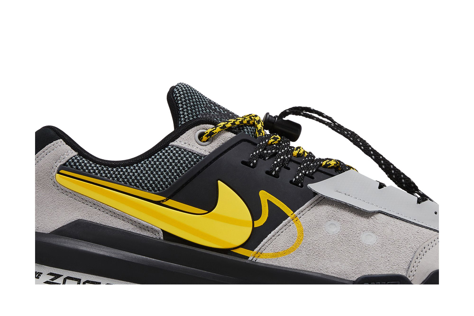Buy sacai x Zegamadome 'Matte Silver Tour Yellow' - HQ8618