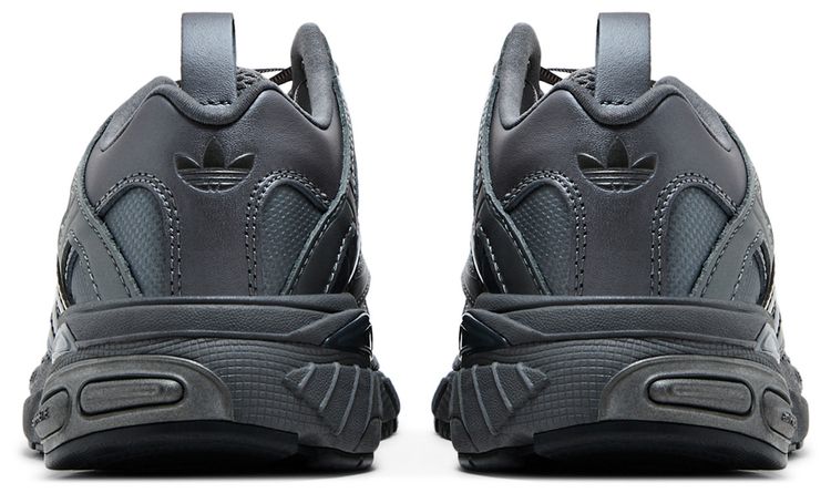 Taqwa Bint Ali x adidas Wmns Adistar Pose Iron Metallic