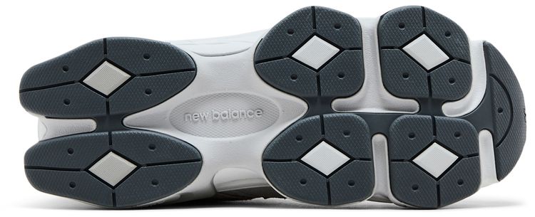 New Balance 9060 Big Kid Silver Grey