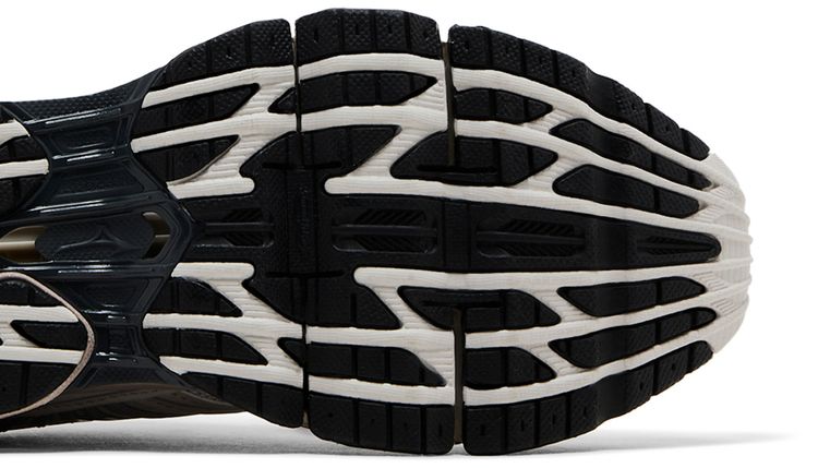 Mizuno Wave Prophecy LS Silver Cloud Black