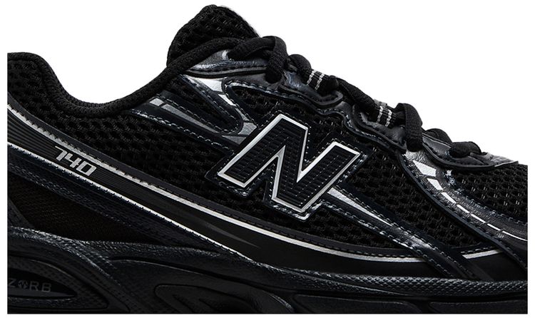 New Balance 740 Big Kid Black Silver Metallic