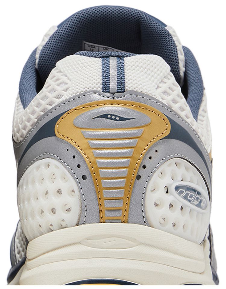 Saucony Progrid Triumph 4 Fabricated Future