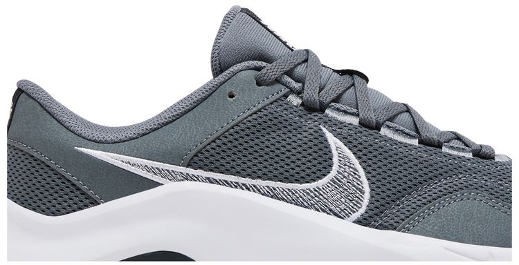 Nike Legend Essential 3 Next Nature Smoke Grey