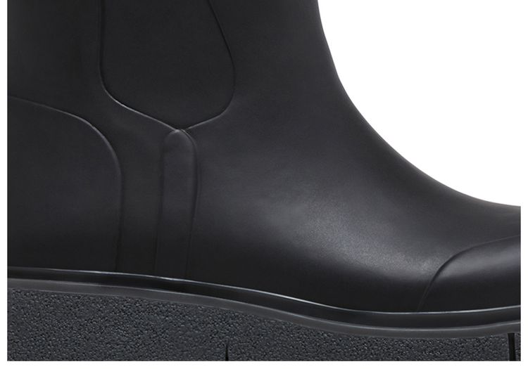 Off White Rain Boot Black Fuchsia