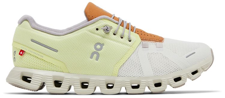 ON Wmns Cloud 5 Hay Ice