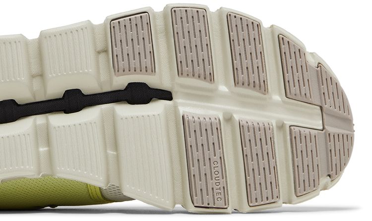 ON Wmns Cloud 5 Hay Ice