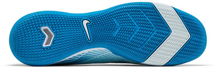 Nike Zoom Mercurial Vapor 16 Academy IC Mad Ambition Pack