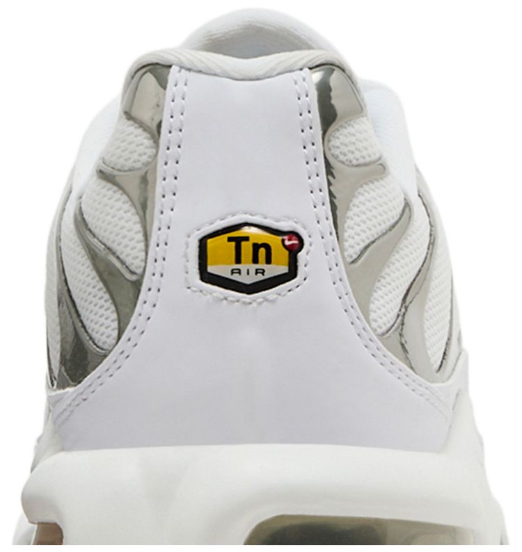 Nike Wmns Air Max Plus SE White Chrome Silver