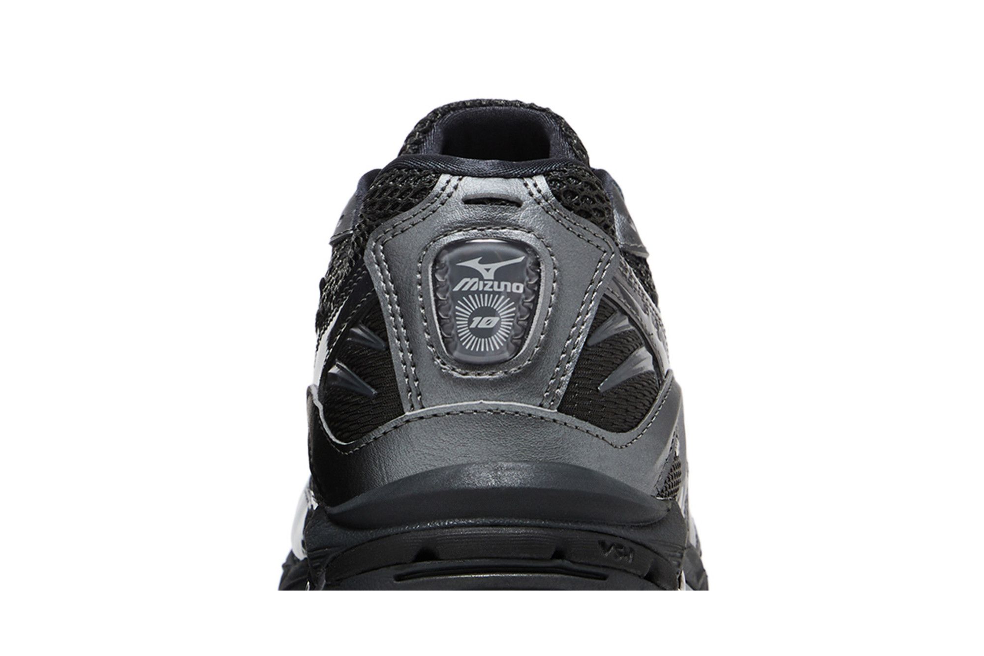 Buy Wave Rider 10 'Black Sand Metallic Grey' - D1GA243108 | GOAT