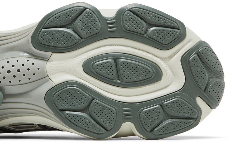 Asics Gel Kinetic Fluent Seal Grey Pure Silver