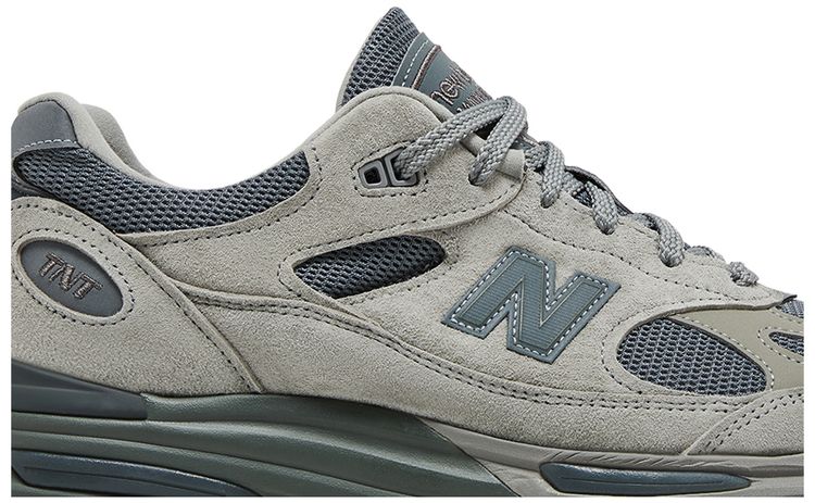 thisisneverthat x 991v2 Made in England Rock Ridge