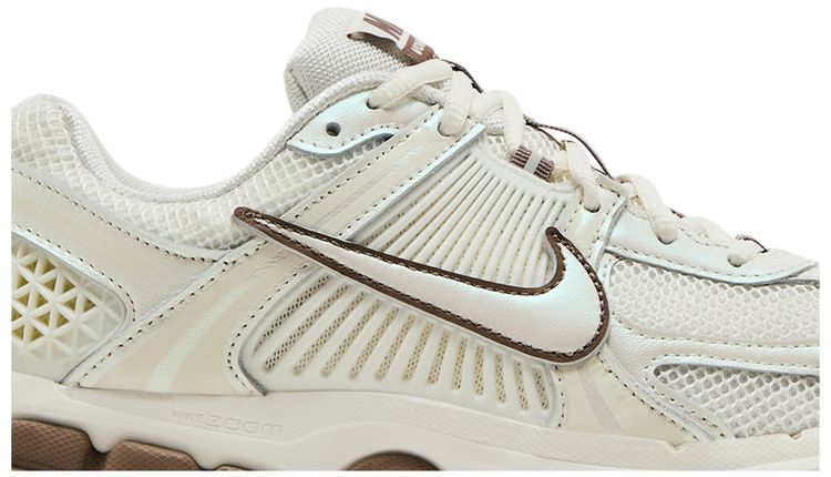 Wmns Air Zoom Vomero 5 Sail Mink Brown
